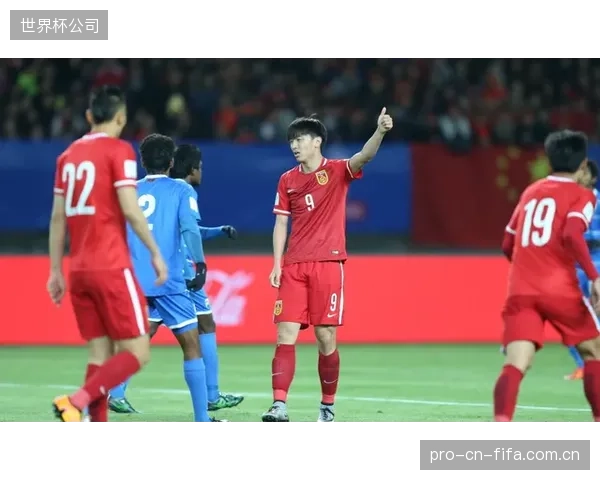 卡塔尔国脚无需经历五大联赛的高强度消耗，更长的国家队集训备战时间或将转化为体能优势。